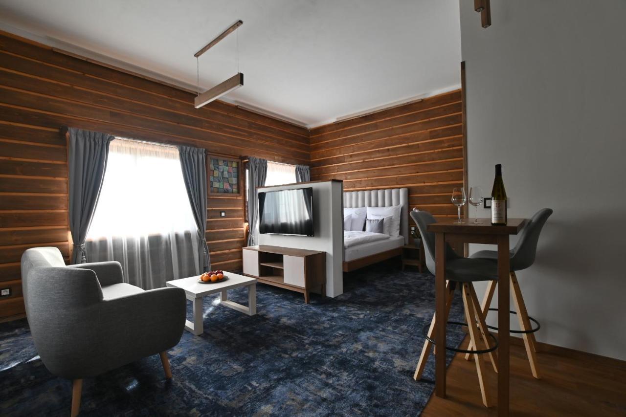 Apartmany Spessart Chomutov Exterior photo