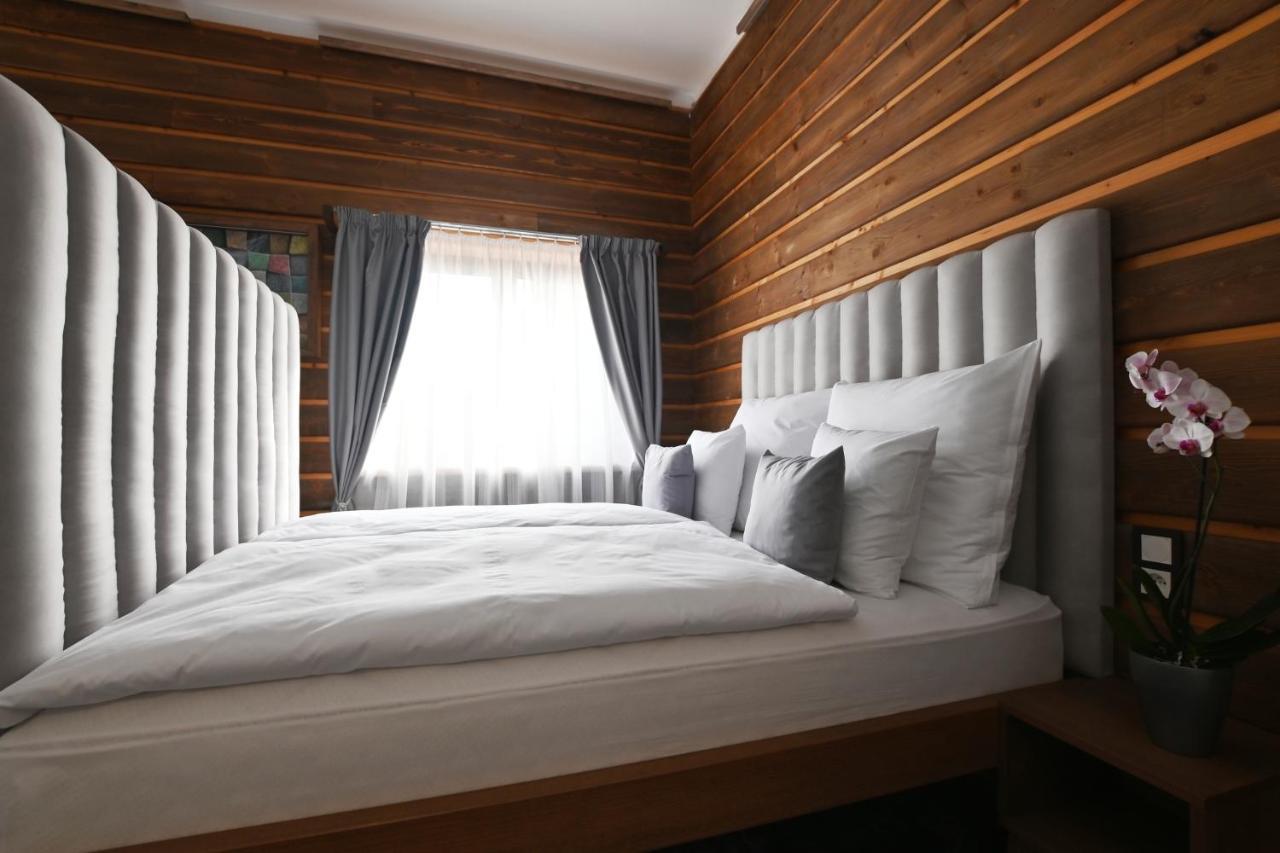 Apartmany Spessart Chomutov Exterior photo